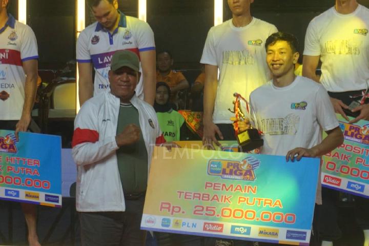 Farhan Halim Diumumkan Sebagai Pemain Terbaik Proliga 2025 Putra