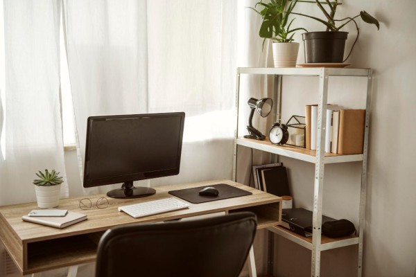 5 Tips Sederhana untuk Membuat Ruang Kerja Kecilm Terasa Lega dan Nyaman