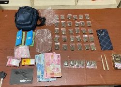 Tersangka Penyalah Guna Ganja Ditangkap Kepolisian Tersangka Penyalah Guna Ganja Ditangkap Kepolisian