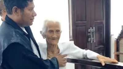 Empati Tetap Hidup! Nenek 92 Tahun Hadapi Persidangan di Bali Karena Dugaan Pemalsuan Dokumen, Ni Luh Djelantik Berjuang