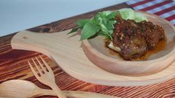 Coba 3 Resep Bebek Rica-Rica Khas Manado: Dari Muda Hingga Ekstra Pedas dengan Kemangi