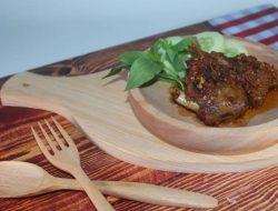 Coba 3 Resep Bebek Rica-Rica Khas Manado: Dari Muda Hingga Ekstra Pedas dengan Kemangi