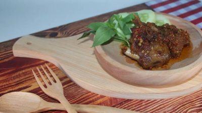 Coba 3 Resep Bebek Rica-Rica Khas Manado: Dari Muda Hingga Ekstra Pedas dengan Kemangi