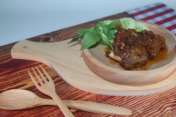 Coba 3 Resep Bebek Rica-Rica Khas Manado: Dari Muda Hingga Ekstra Pedas dengan Kemangi
