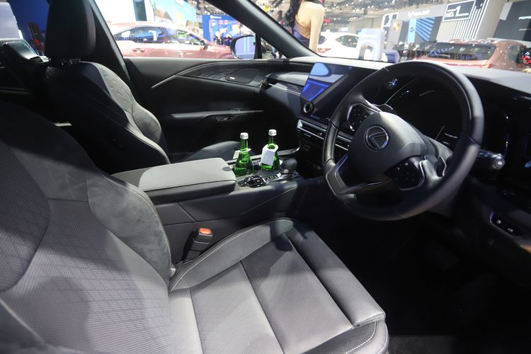 Penjualan Mobil Lesu, Industri Otomotif Dorong Pemerintah Revisi Pajak dan Insentif