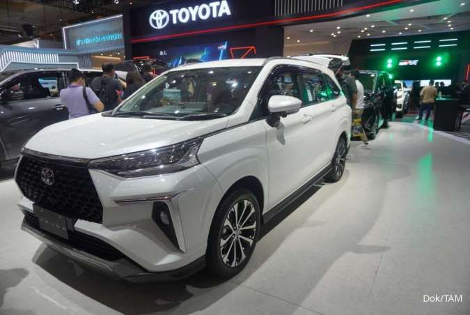 Penjualan Mobil Lesu: Kebijakan Pajak Tinggi dan Kurangnya Insentif Dituntut Sebagai Solusi oleh Gaikindo & LPEM UI