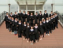 7 Cara Unik Merayakan Kelulusan SMA di Zaman Digital 7 Cara Unik Merayakan Kelulusan SMA di Zaman Digital