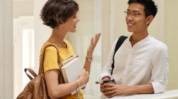 5 Zodiak Pintar Berbahasa Inggris: Sagitarius Menjadi Sorotan dengan Kepercayaan Diri Mereka