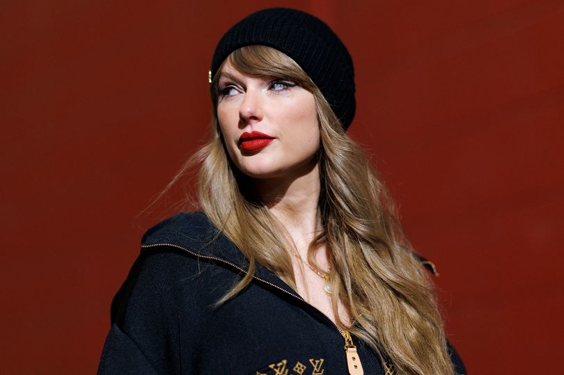 Taylor Swift Skips AMAs Red Carpet Amid Fame Theory Frenzy