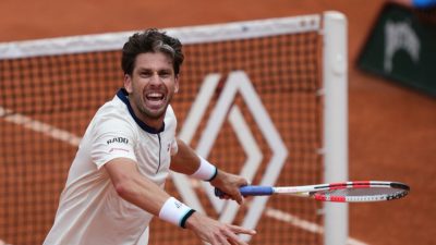 Kejutan Mengejutkan Roland Garros 2025: Raket Terbang Siap Mengguncang Lapangan