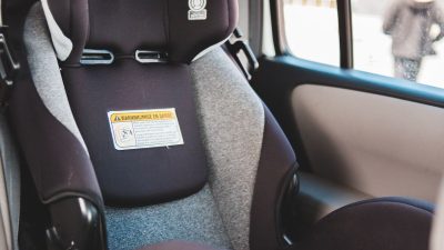 5 Pertimbangan Penting Sebelum Memilih Kursi Mobil untuk Buah Hati Anda