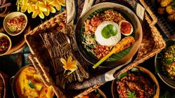Makanan Khas Bali yang Harus Anda Cicipi: Ledakan Rasa di Pulau Dewata!