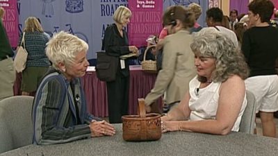 Antiques Roadshow Guest Stunned by ,000 Church Bazaar Treasure