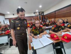 Leonard E.E. Simanjuntak: Pemantau Kritis dalam Membentuk Prosesor Kejaksaan bagi Indonesia Emas 2045 Leonard E.E. Simanjuntak: Pemantau Kritis dalam Membentuk Prosesor Kejaksaan bagi Indonesia Emas 2045
