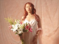 Nadin Amizah Rayakan Ultahnya yang Ke-5 dengan Album Baru Nadin Amizah Rayakan Ultahnya yang Ke-5 dengan Album Baru