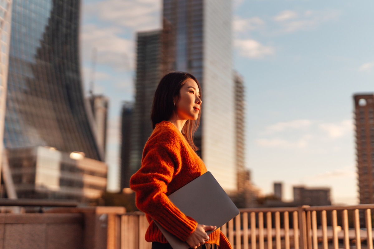 12 Things Confident Women Always Stand By Without Apology