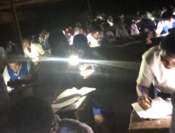 Outrage Grows as Nigerian Students Sit for Major Exams by Torchlight in Nightime Darkness Outrage Grows as Nigerian Students Sit for Major Exams by Torchlight in Nightime Darkness