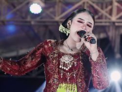 Lirik dan Makna Lagu “Ayang Ayang” oleh Niken Salindry Lirik dan Makna Lagu “Ayang Ayang” oleh Niken Salindry