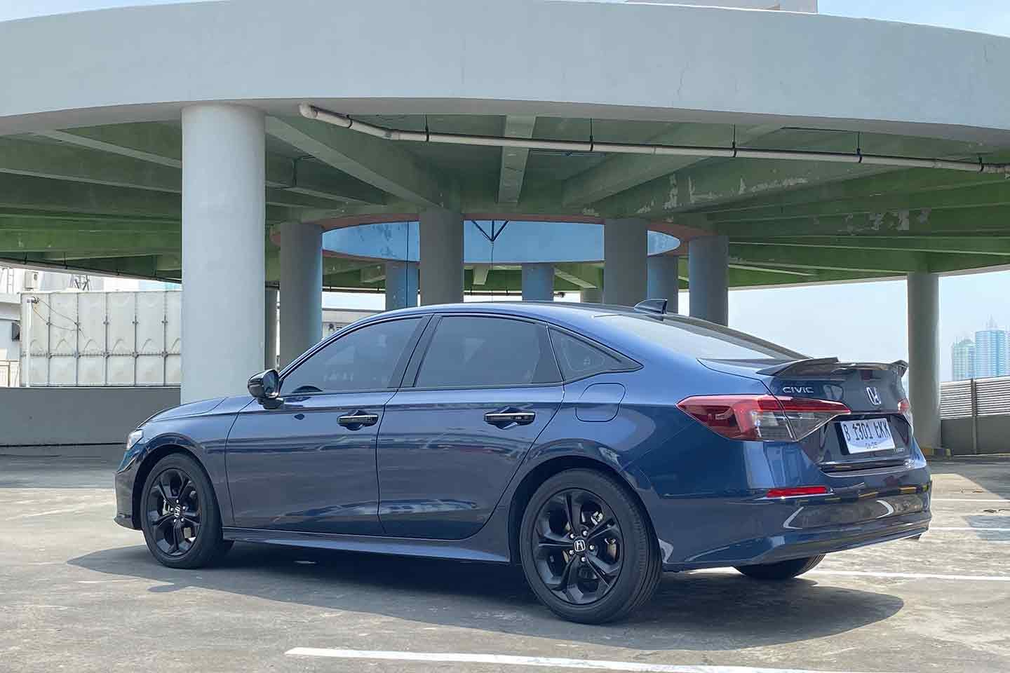 Gak Butuh Android Auto, Fitur Canggih Honda Civic RS e:HEV Sudah Unggul