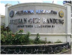Poltekkes Bandung: Senter Pendidikan Vokasi Kesehatan Terkemuka di Jawa Barat Poltekkes Bandung: Senter Pendidikan Vokasi Kesehatan Terkemuka di Jawa Barat