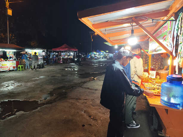 Setelah Pindah Lokasi, Kisah Haru dan Duka Pedagang Pasar Mini yang Memilukan Hati