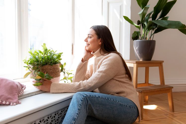 7 Kebiasaan Wanita yang Memicu Kehilangan Arah dalam Hidup, Menurut Ahli Psikologi
