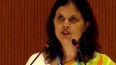 Health Chief Reviews COVID-19 Status Across States