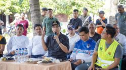 Rico Waas Kepemimpinan Gotong Royong Besar Bersihkan Drainase di Kelurahan Tangkahan