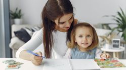 Anak Mandiri Sejak Kecil? Begini Cara Ibu Mendidik dengan Mudah