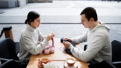 8 Tingkah Laki-laki yang Tumbuh Tanpa Melihat Cinta Ibu: Dampaknya terhadap Cinta dan Hubungan