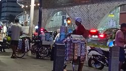 Starling: Warung Kopi Keliling dengan Modal Satu Juta yang Tetap Elegan di Gang-Gang Jakarta!