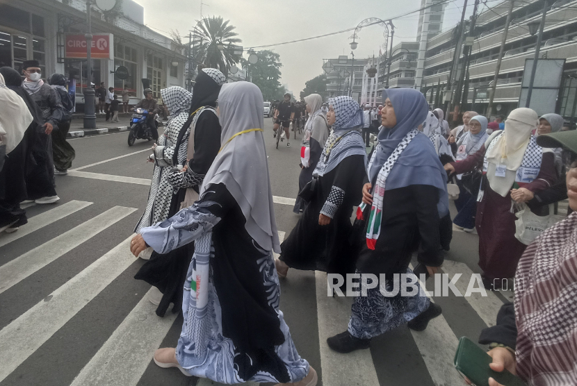 Aktivis Global Ziarah Jejak KAA, Menegaskan Utang Kemerdekaan untuk Palestina