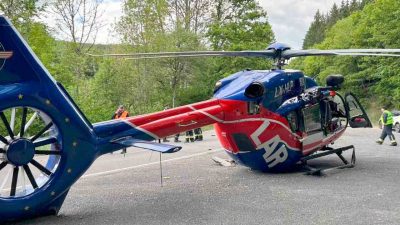 Video: Helikopter Terbangun dalam Keadaan darurat setelah Bentrok dengan Pohon di Luksemburg