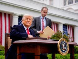 Trump Promises Delay on 50% Tariffs Targeting the EU