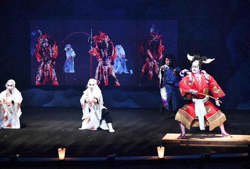 Kabuki Legend Nakamura Shido Teams Up With Virtual Sensation Hatsune Miku in Cutting-Edge Osaka Expo Spectacle