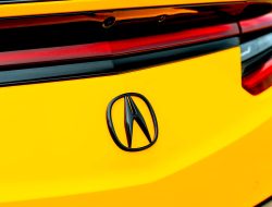 How Much Above MSRP Did This Stunning Acura NSX Fetch? How Much Above MSRP Did This Stunning Acura NSX Fetch?