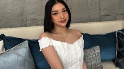 Profil Lengkap Naura Ayu: Kisah Cinta, Karier, dan Perubahan Setelah Pisah dari Fadi Alaydrus Profil Lengkap Naura Ayu: Kisah Cinta, Karier, dan Perubahan Setelah Pisah dari Fadi Alaydrus