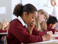 How to Help Boys and Girls Overcome School Setbacks with Resilience How to Help Boys and Girls Overcome School Setbacks with Resilience