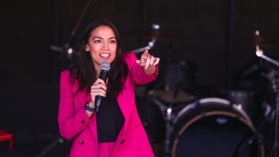 Democrat Criticizes AOC’s Limited Appeal Among Moderates