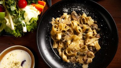 Resep Fettuccine dengan Jamur: Pasta Rumahan yang Sajian Premium