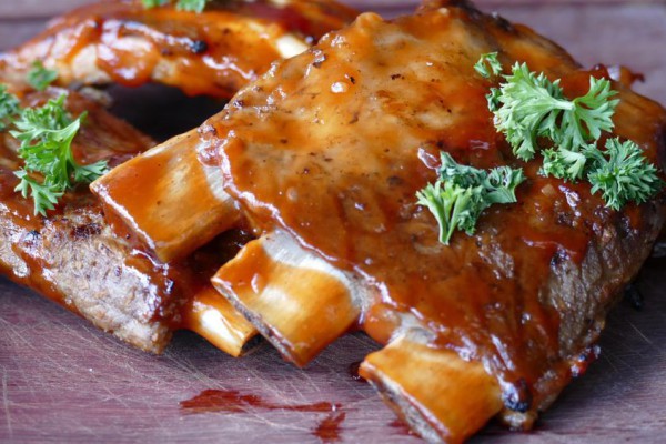 Resep Iga Bakar Madu Enak, Lembut Sampai Lumer di Mulut!