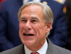 Texas Governor Clarifies: Only U.S. Citizens Can Vote in State Elections Texas Governor Clarifies: Only U.S. Citizens Can Vote in State Elections