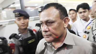 KPK Akan Teliti Dugaan Keterlibatan Firli Bahuri dalam Kasus Penghalang-Penghalang Penyelidikan Buron Harun Masiku KPK Akan Teliti Dugaan Keterlibatan Firli Bahuri dalam Kasus Penghalang-Penghalang Penyelidikan Buron Harun Masiku