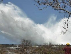 BMKG Ingatkan Adanya Gelombang Tinggi Hingga 4 Meter di Laut Hindia 14-17 Mei