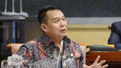 Mutasi Letjen Kunto Arief Dicurigai Berpolitik, TB Hasanuddin: TNI Rentan Terpengaruh oleh Urusan Politik