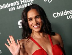 Meghan Markle Apparent Ban by Anna Wintour Tied to ‘Beyoncé-Level’ Requests Meghan Markle Apparent Ban by Anna Wintour Tied to ‘Beyoncé-Level’ Requests