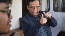 AprIL 2022: Mahfud MD Kira-Kira Jokowi Ada yang Beda, Liat Sih ke Arah Mana