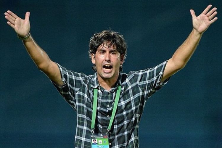 Rumor Panas Persebaya Surabaya: Dari Rekrutmen Pemain Elite Hingga Keputusan Strategis Stefano “Teco” Demi Dominasi Asia