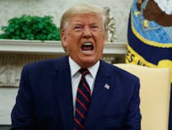 iPhone Masalah, Donald Trump Marah dan Ancam Apple iPhone Masalah, Donald Trump Marah dan Ancam Apple