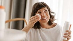 Urutannya Apa Dulu: Toner atau Sunscreen? Jawaban Terbaik Untuk Kulit Anda